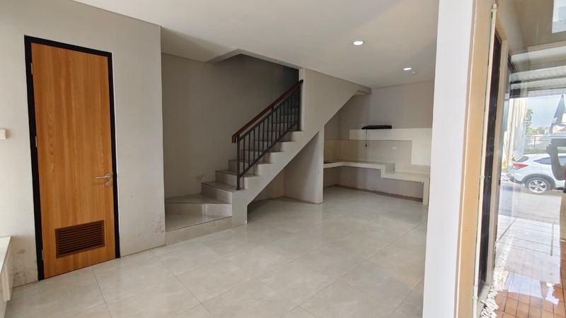  Rumah 2 Lantai Siap Huni di Grand Misata, Cluster Premium