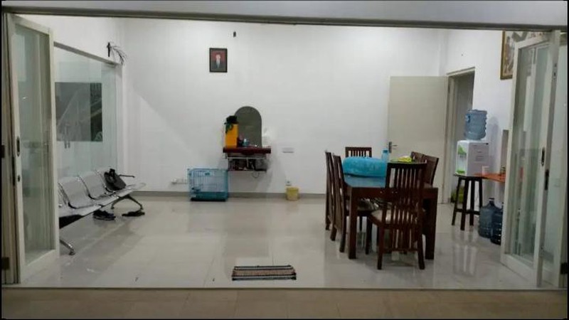 Dijual Rumah Pusat Kota di Jalan Petemon Surabaya