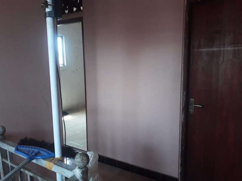 Rumah Kos Kosan Nyaman 12 Pintu di Karawaci, Tangerang