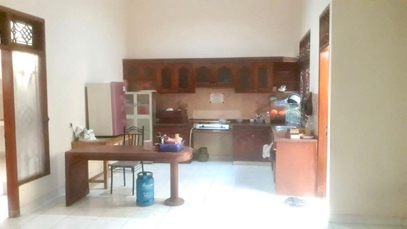 Rumah 1 Lantai, Bangunan Kokoh di Duren Sawit