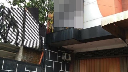 Dijual Ruko 3 lantai di Klampis Anom Surabaya