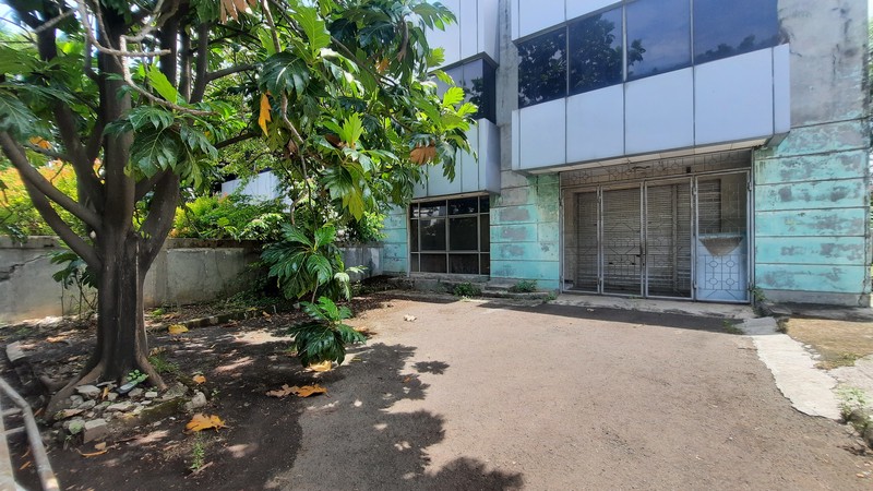 PABRIK DI LOKASI STRATEGIS DALAM KAWASAN INDUSTRI JABABEKA TAHAP 1 DEKAT PINTU TOL