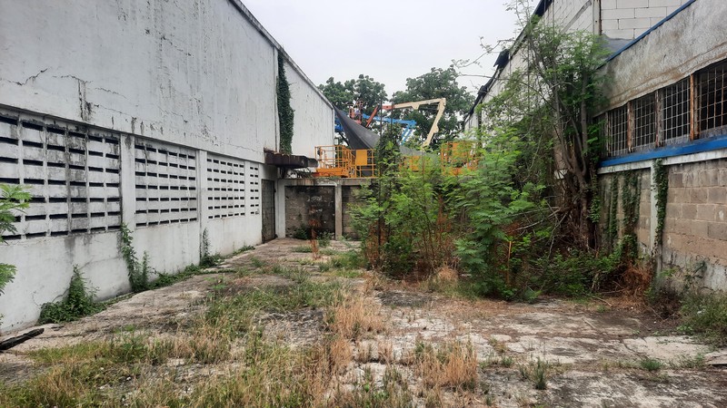 PABRIK DI LOKASI STRATEGIS DALAM KAWASAN INDUSTRI JABABEKA TAHAP 1 DEKAT PINTU TOL