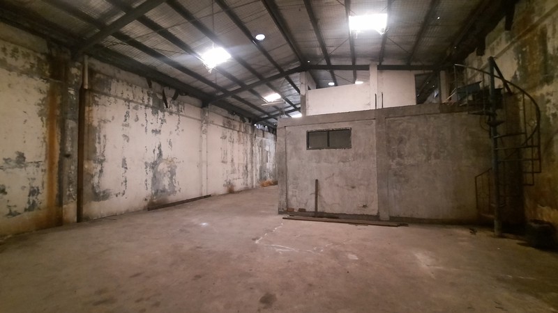 PABRIK DI LOKASI STRATEGIS DALAM KAWASAN INDUSTRI JABABEKA TAHAP 1 DEKAT PINTU TOL