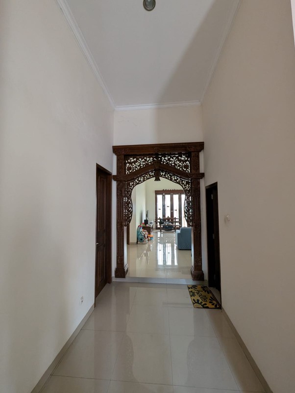 Rumah Bagus SHM Siap Huni Dengan LT 879 m2 LB 190 m2 @Pesanggrahan, Jakarta Selatan