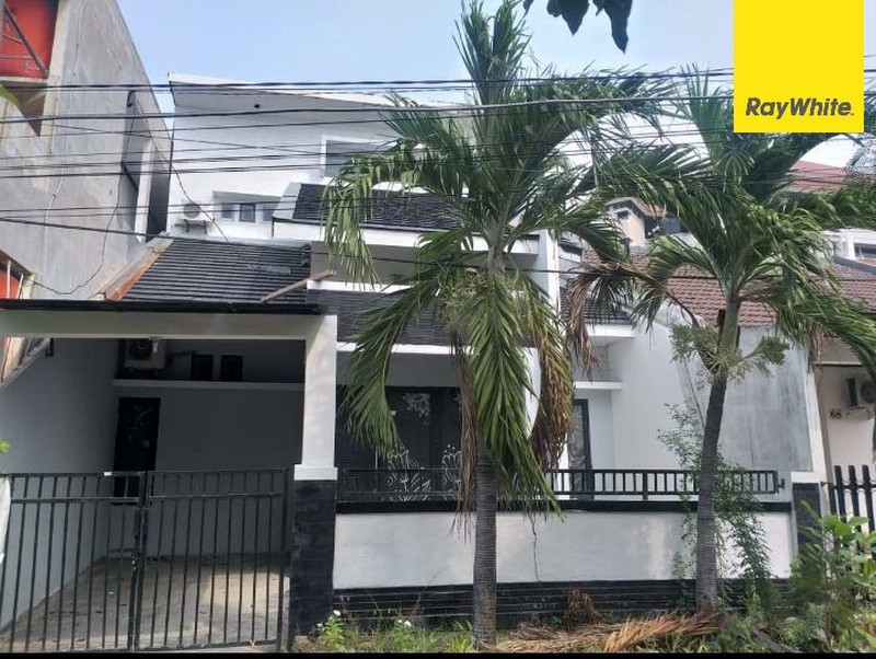 Dijual Rumah 2 lantai di Manyar Rejo Surabaya