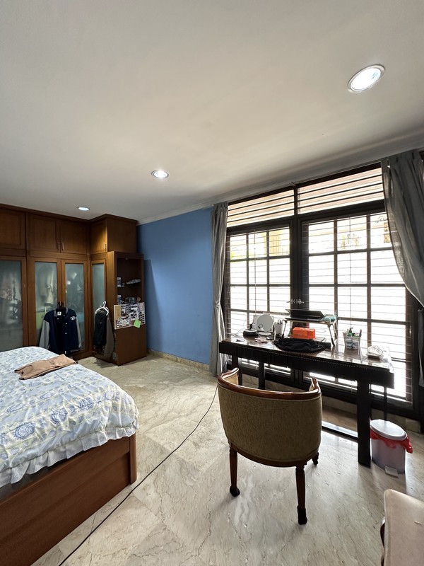 Dijual Rumah Jl. Limo Kebayoran Lama, Jakarta Selatan