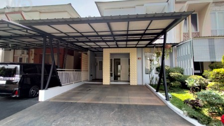 DISEWAKAN RUMAH DI GRAND WISATA CLUSTER WATER SPRING. 2 Lantai 4KT/4KM, Modern, Selangkah ke Living World!