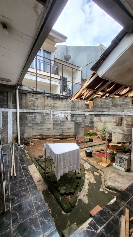 Rumah 1 Lantai, dalam Cluster di Kencana Loka dekat dg sklh Stela Maris dan pasmod BSD.. 