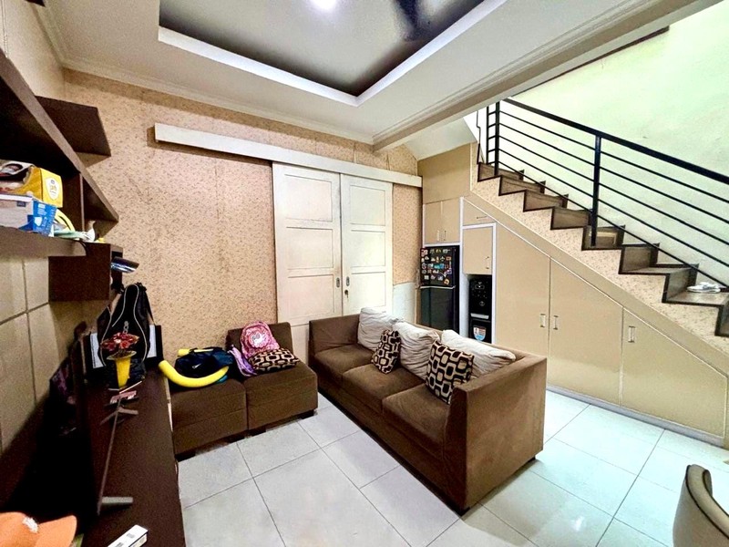 Rumah Minimalis Bagus Lokasi Strategis Di Sektor 3 Bintaro