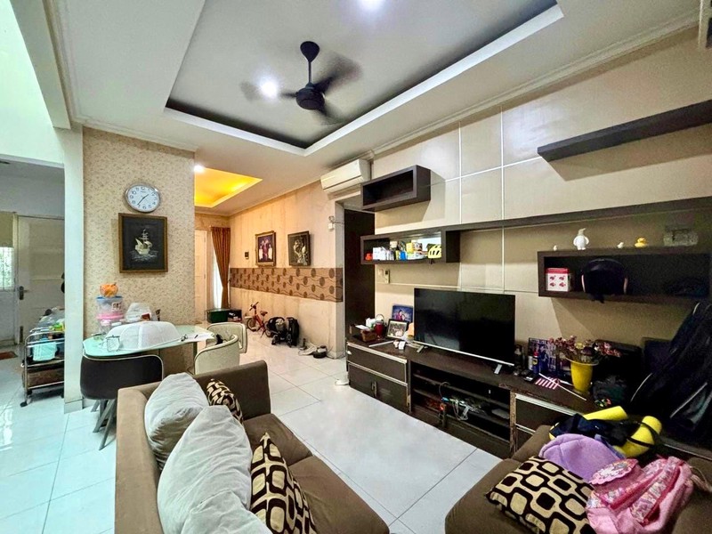 Rumah Minimalis Bagus Lokasi Strategis Di Sektor 3 Bintaro