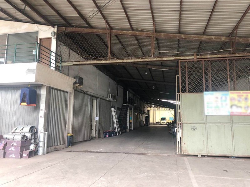 Gudang Siap Pakai Posisi Strategis, Posisi Jalan Raya Cocok untuk Gudang di Raya Bekasi Timur, Luas 28m x60m