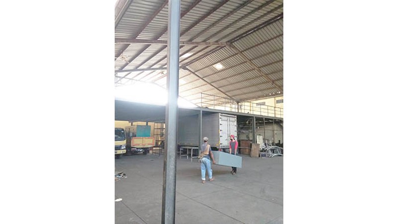 Gudang Siap Pakai Posisi Strategis, Posisi Jalan Raya Cocok untuk Gudang di Raya Bekasi Timur, Luas 28m x60m