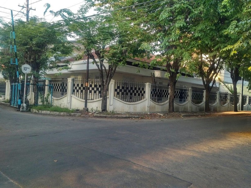 JUAL CEPAT RUMAH DHARMAHUSADA INDAH BARAT