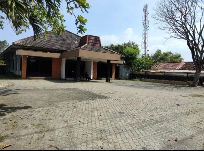 Luas & Strategis ! Dijual Ex-Resto Di Pusat Kota Nganjuk. Cocok Untuk Investasi!