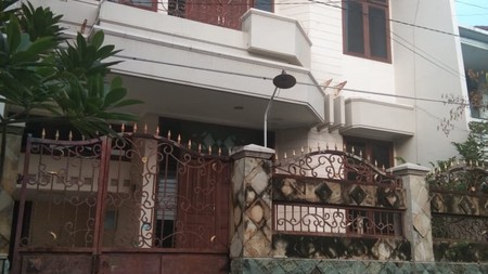 Dijual Rumah di Simpang Darmo Permai Selatan Surabaya