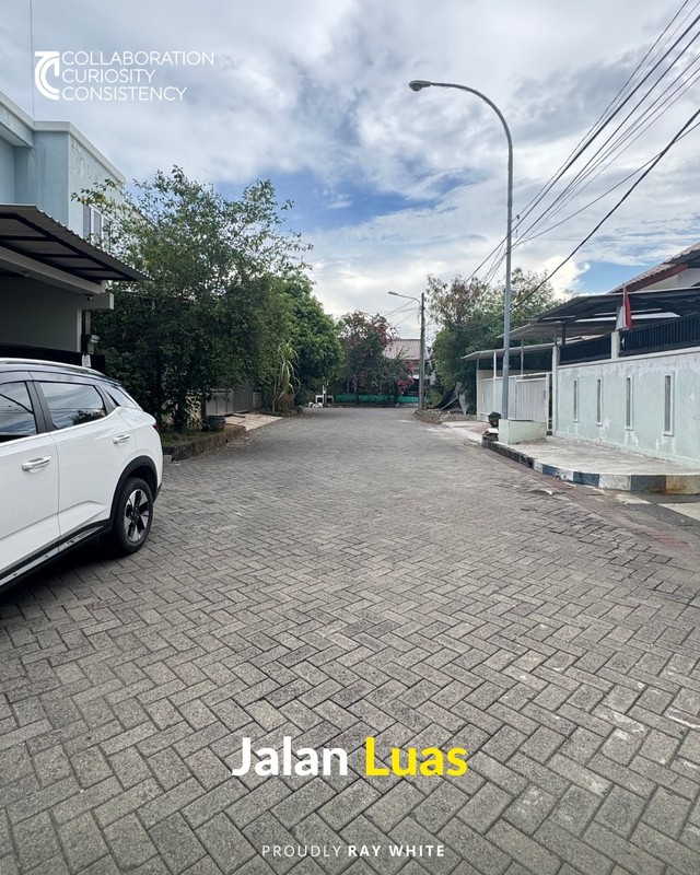 Jual Rumah Wiyung Surabaya Barat Rumah Strategis di Rayan Regency Surabaya Barat - Lokasi Premium, Harga Termurah di Kawasan Dian Istana Dekat Pakuwon Mall, Tol Surabaya Gempol, Dan Pusat Kota Surabay