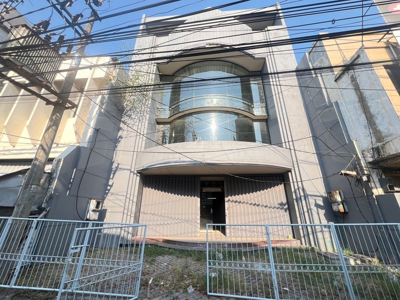 DIJUAL CEPAT RUKO ISTIMEWA 4 LANTAI JL. BALIWERTI SURABAYA PUSAT 