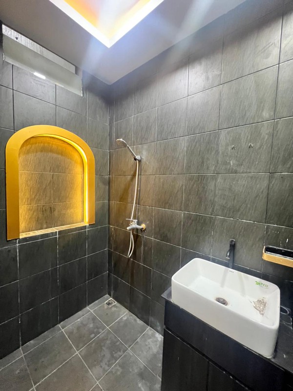 Dijual Rumah Taman Puspa Raya Citraland Surabaya - Hasil Renovasi Total Siap Huni  