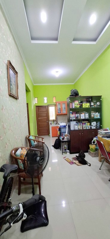 Take Over Rumah Nyaman Strategis Hadap Taman Dekat Familia Urban