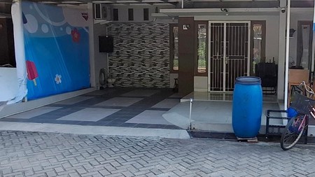 Take Over Rumah Nyaman Strategis Hadap Taman Dekat Familia Urban