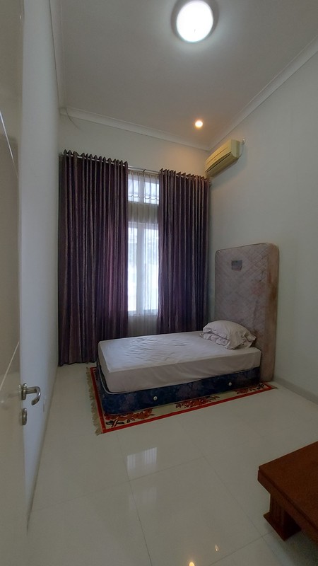 jual rumah Graha Santoso terluas termurah