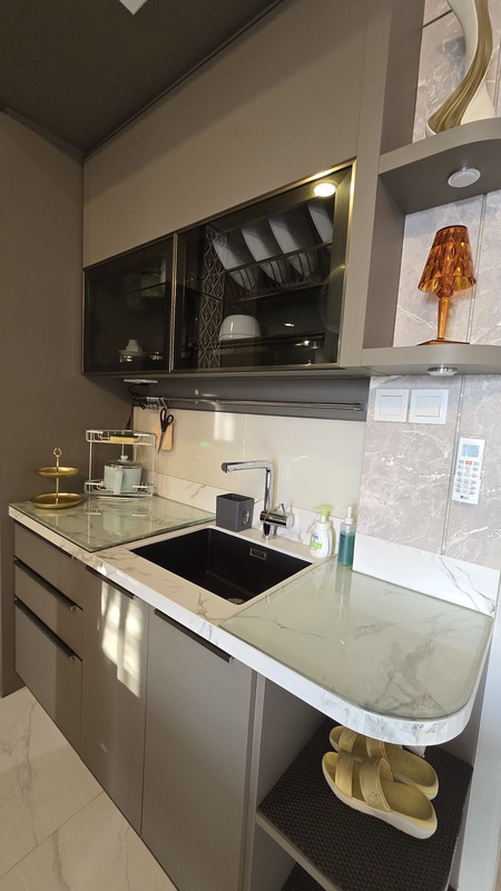 DiJual cepat dan Super Murah Apartment Masih Baru La Viz Pakuwon Mall Surabaya Barat