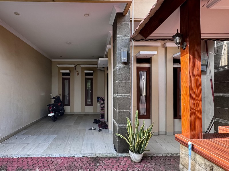 Rumah siap huni hanya 5 menit ke pintu tol di jln haji Riman Ujung Limo Depok 