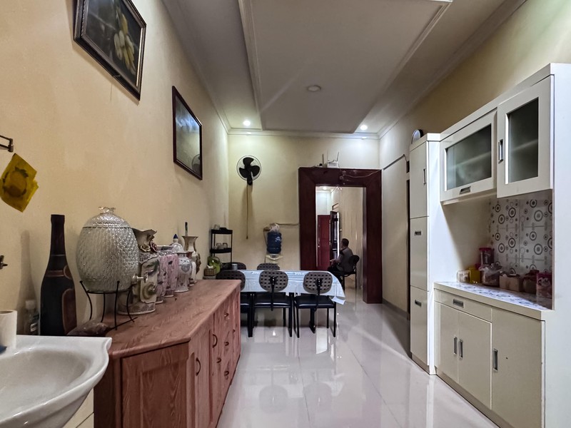 Rumah siap huni hanya 5 menit ke pintu tol di jln haji Riman Ujung Limo Depok 