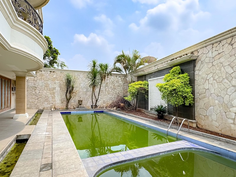 Dijual Rumah Mewah Siap Huni di jln Dwijaya II Gandaria Utara Kebayoran Baru Jakarta Selatan 