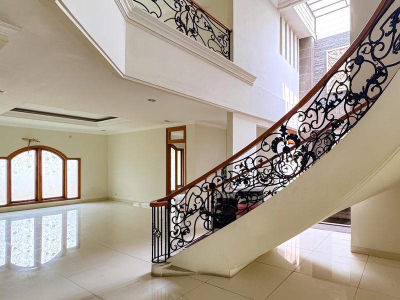 Dijual Rumah Mewah Siap Huni di jln Dwijaya II Gandaria Utara Kebayoran Baru Jakarta Selatan 