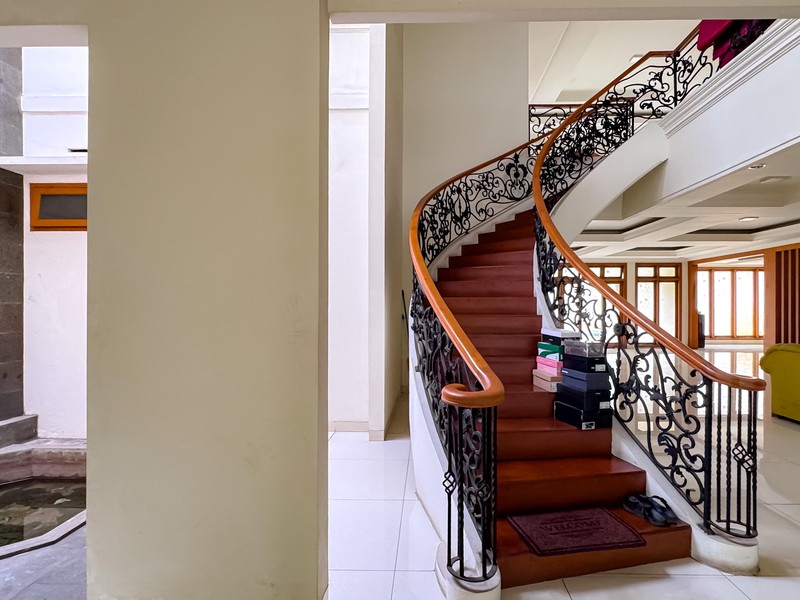 Dijual Rumah Mewah Siap Huni di jln Dwijaya II Gandaria Utara Kebayoran Baru Jakarta Selatan 