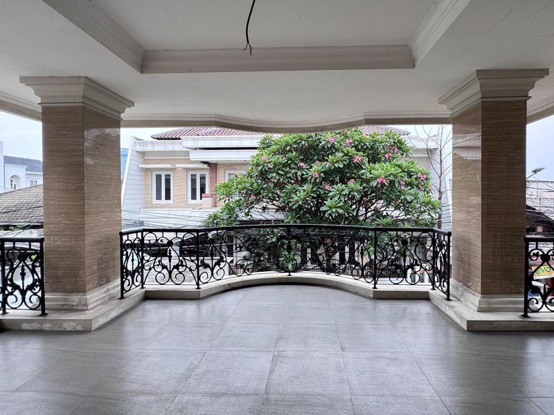 Dijual Rumah Mewah Siap Huni di jln Dwijaya II Gandaria Utara Kebayoran Baru Jakarta Selatan 