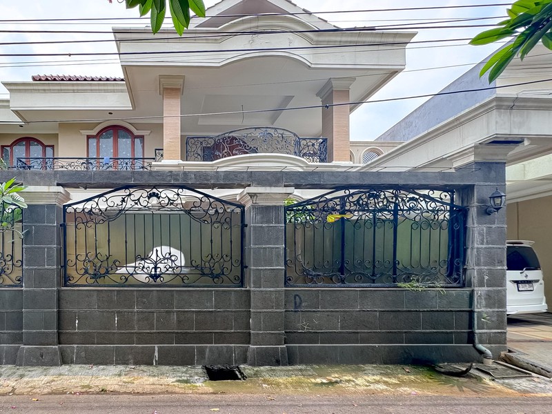 Dijual Rumah Mewah Siap Huni di jln Dwijaya II Gandaria Utara Kebayoran Baru Jakarta Selatan 