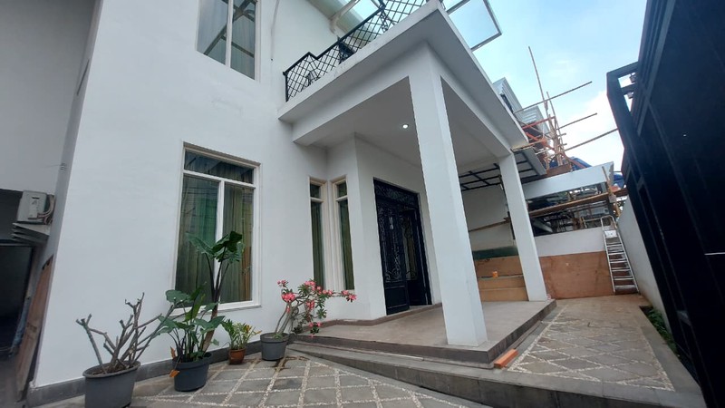 Rumah 2 Lantai Taman Radio Dalam Kebayoran Baru Bisa Untuk Hunian atau Kost Eksklusif