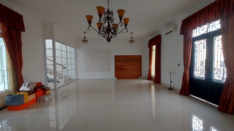 Rumah 2 Lantai Taman Radio Dalam Kebayoran Baru Bisa Untuk Hunian atau Kost Eksklusif