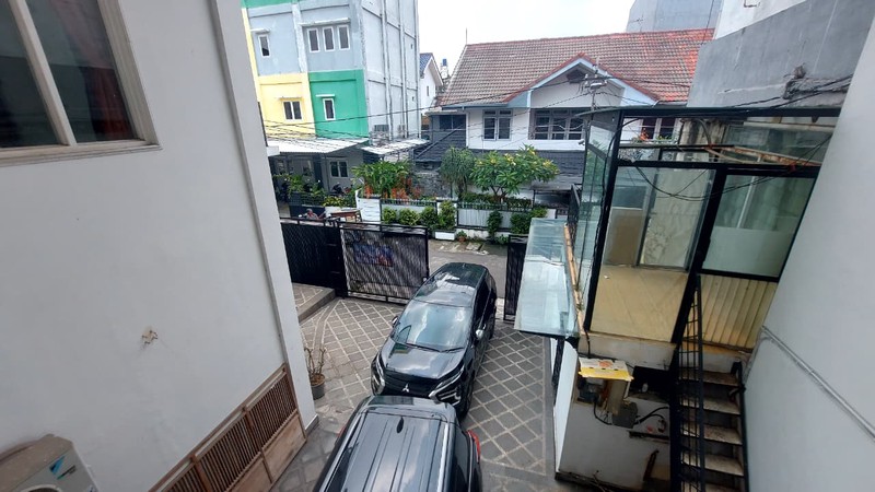 Rumah 2 Lantai Taman Radio Dalam Kebayoran Baru Bisa Untuk Hunian atau Kost Eksklusif