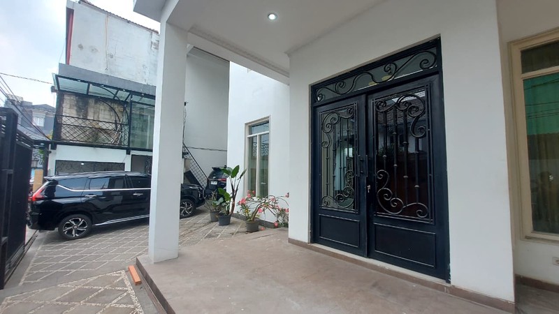 Rumah 2 Lantai Taman Radio Dalam Kebayoran Baru Bisa Untuk Hunian atau Kost Eksklusif