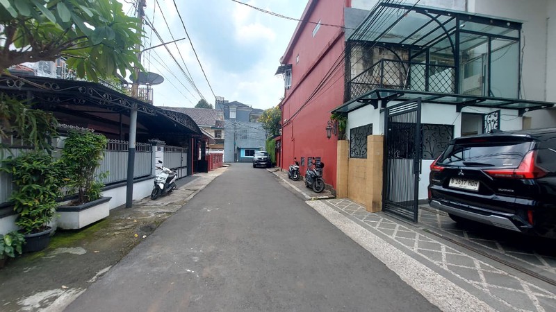 Rumah 2 Lantai Taman Radio Dalam Kebayoran Baru Bisa Untuk Hunian atau Kost Eksklusif