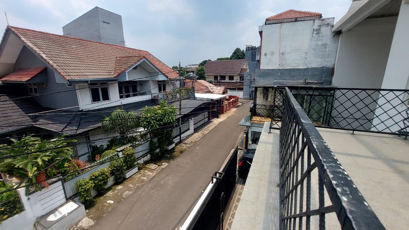 Rumah 2 Lantai Taman Radio Dalam Kebayoran Baru Bisa Untuk Hunian atau Kost Eksklusif
