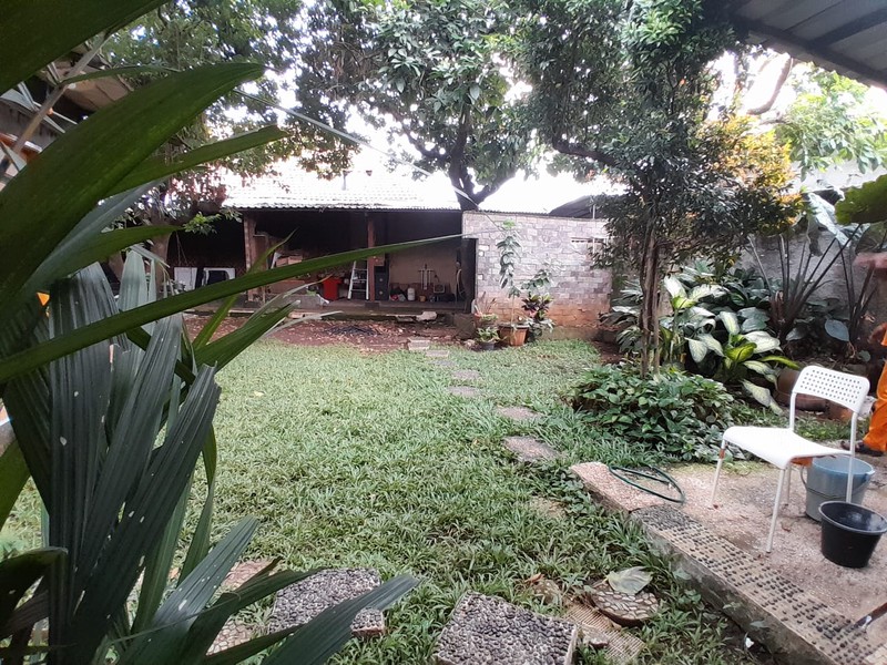 Rumah Satu Lantai tanah luas di Depok - Bisa untuk Hunian, kost atau kontrakan