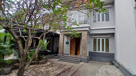 Disewakan rumah 2 tingkat dalam cluster di bintaro hanya 5 menit dari pintu 3 tol