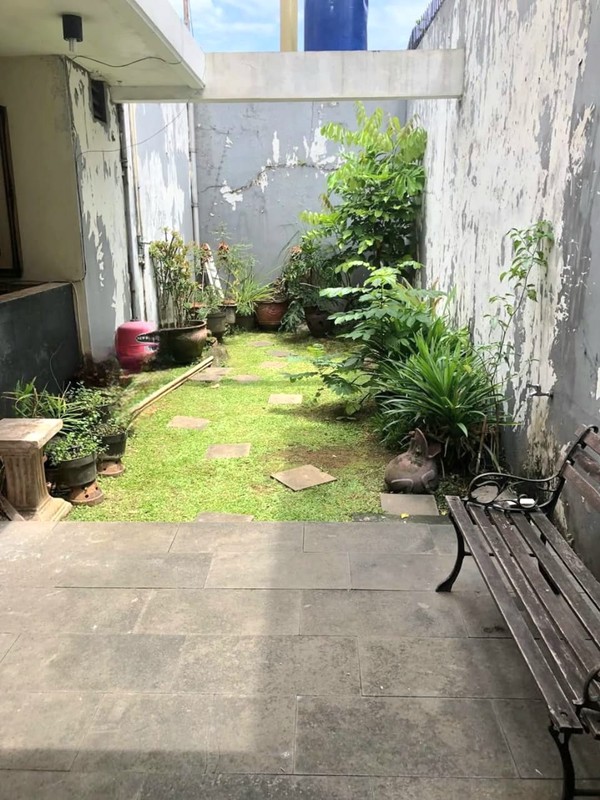 Rumah Bagus Siap Huni 2 Lantai Siap Huni KT 3+1 KM 2+1 Surat SHM