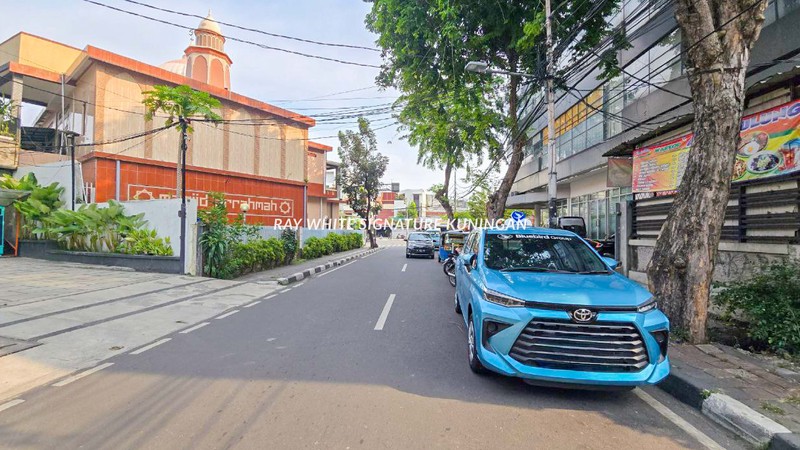 Rumah di Jl Paseban Raya Lokasi Strategis Dekat dengan Menteng 