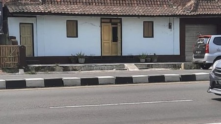 Tanah Luas Bonus Rumah Di Mangku Jalan Raya Utama Magelang-Jogja