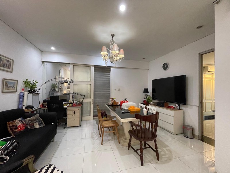 Rumah Cantik Di Bintaro Jaya dengan KT 3+1 KM 2+1 Siap Huni SHM