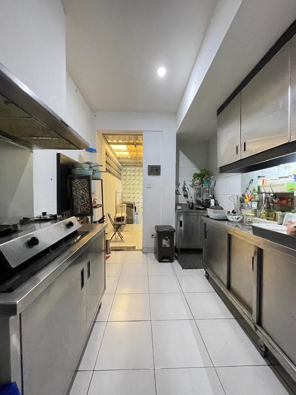 Rumah Cantik Di Bintaro Jaya dengan KT 3+1 KM 2+1 Siap Huni SHM