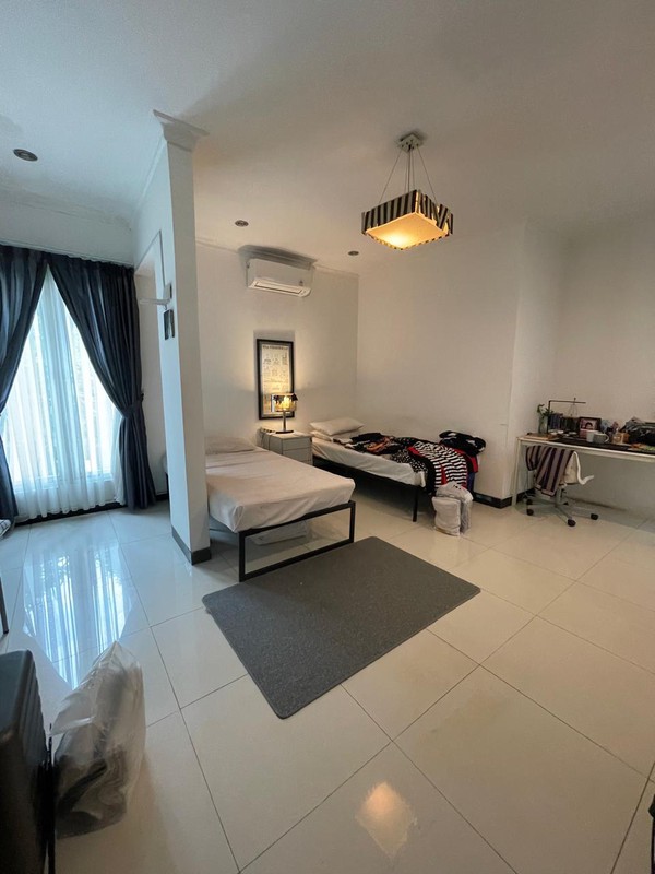 Rumah Cantik Di Bintaro Jaya dengan KT 3+1 KM 2+1 Siap Huni SHM