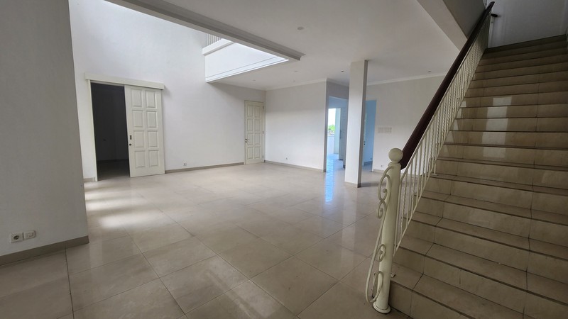 Jual rumah Villa Galaxy Mulyorejo Indah Dekat jalan Raya Merr Ir Soekarno Surabaya Timur