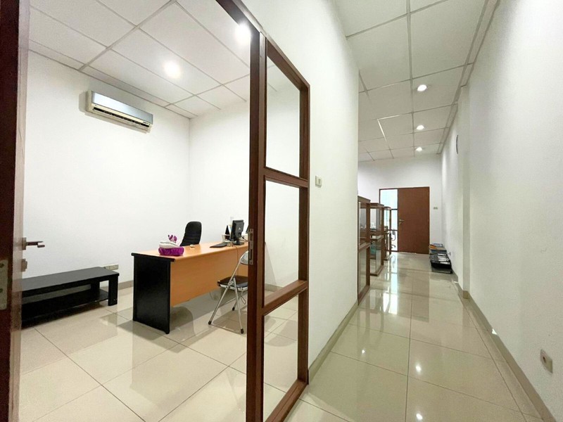 Ruko 3 Lantai Strategis di Fatmawati - Siap Pakai & Turun Harga